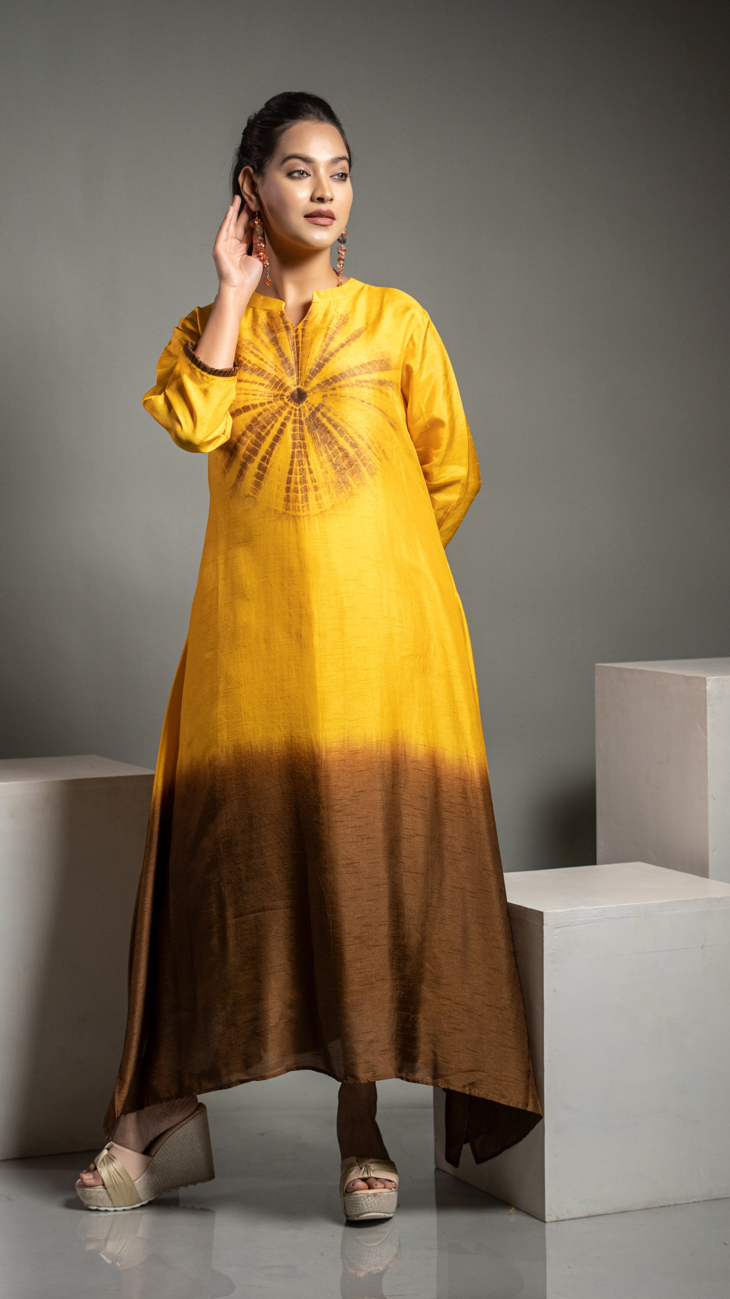 PLACEMENT DYE A LINE TAIL CUT KURTA