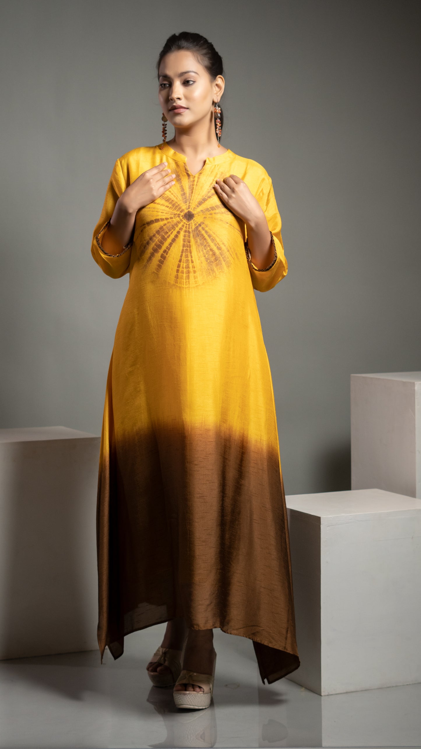 PLACEMENT DYE A LINE TAIL CUT KURTA