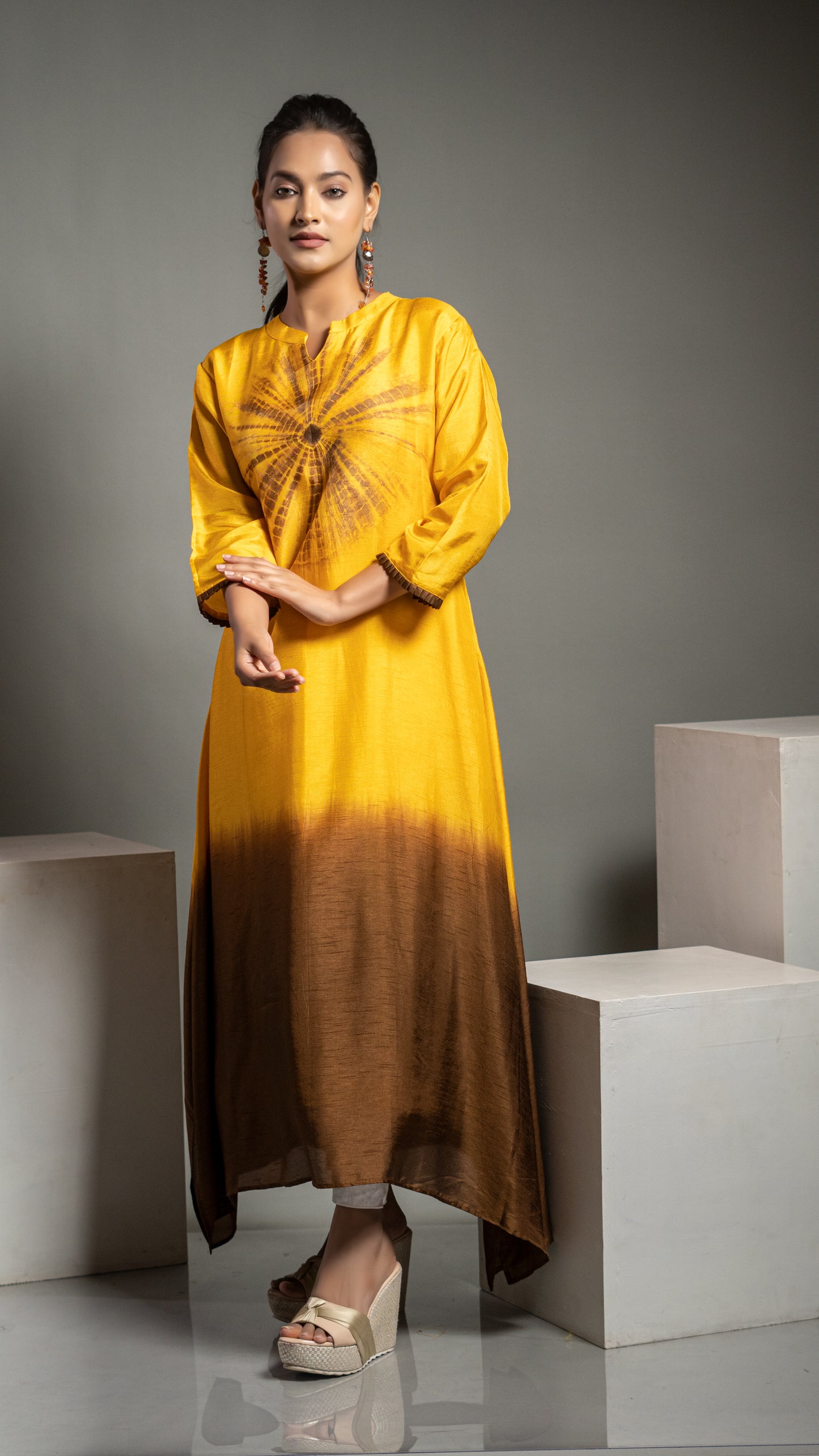 PLACEMENT DYE A LINE TAIL CUT KURTA