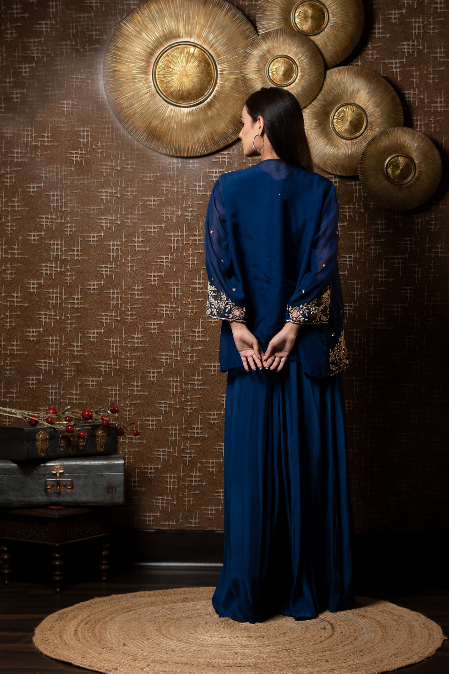 SHORT JACKET SET WITH FLAIRED PANTS