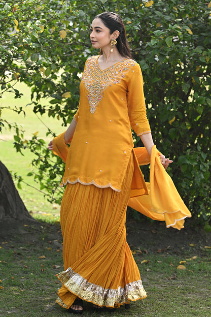KURTA SET WITH CRUSH SKIRT