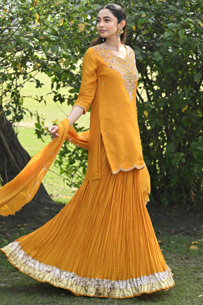 KURTA SET WITH CRUSH SKIRT