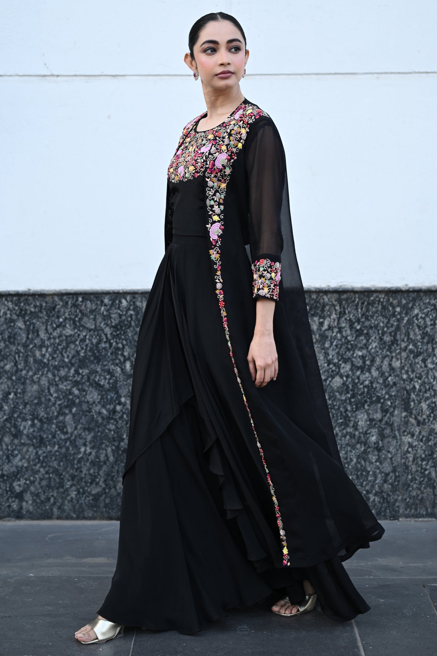 BLACK CAPE SET