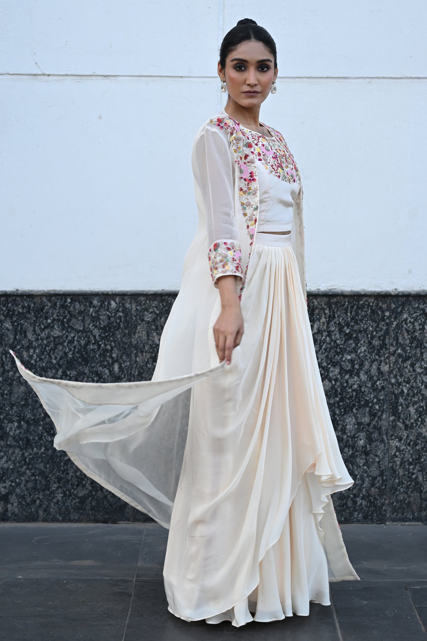 IVORY CAPE SET