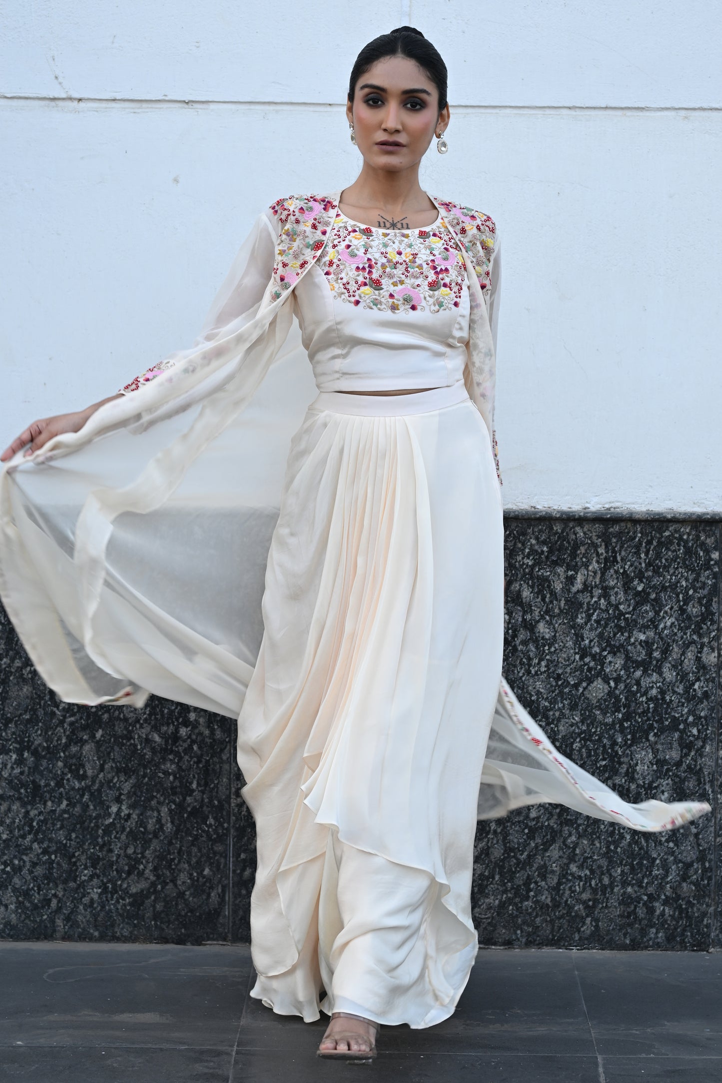 IVORY CAPE SET