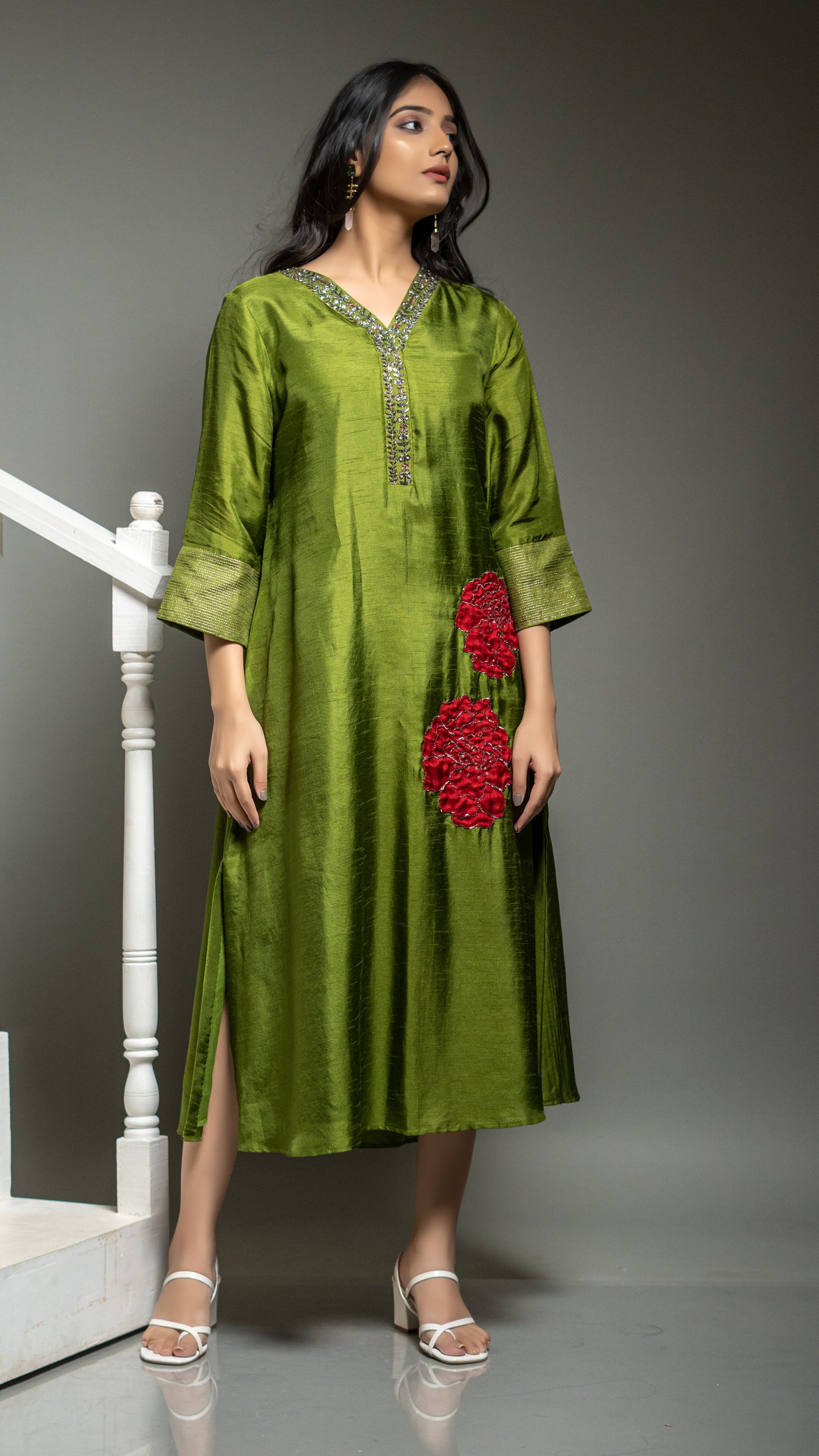 KURTA WITH APPLIQUE