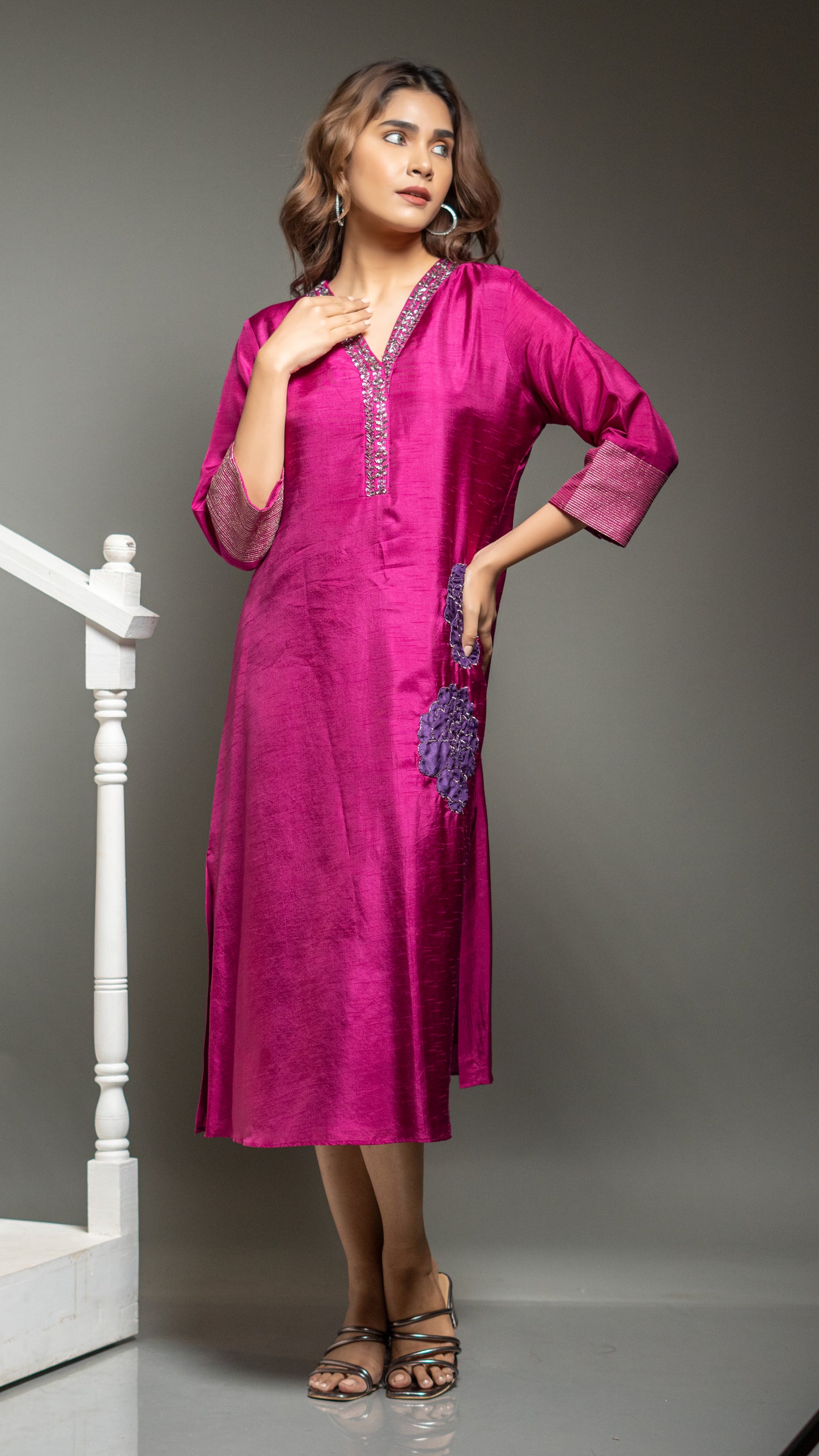 KURTA WITH APPLIQUE