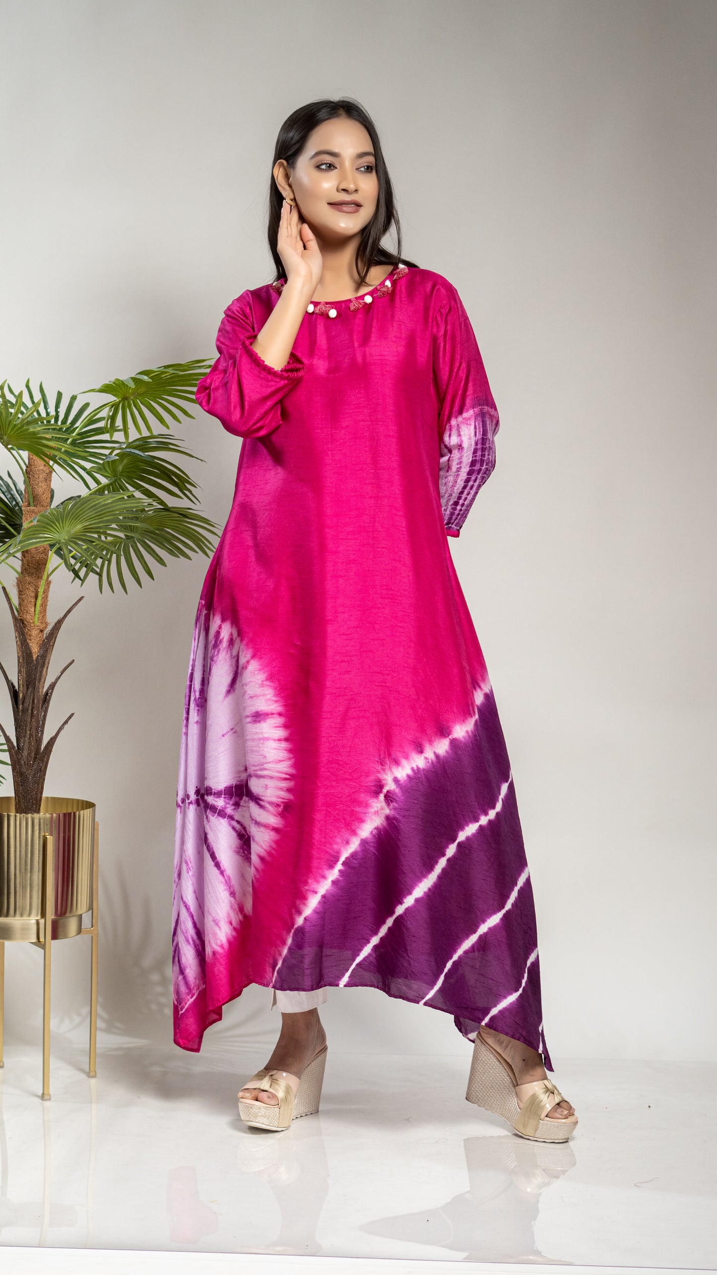 PLACEMENT DYE A LINE TAIL CUT KURTA