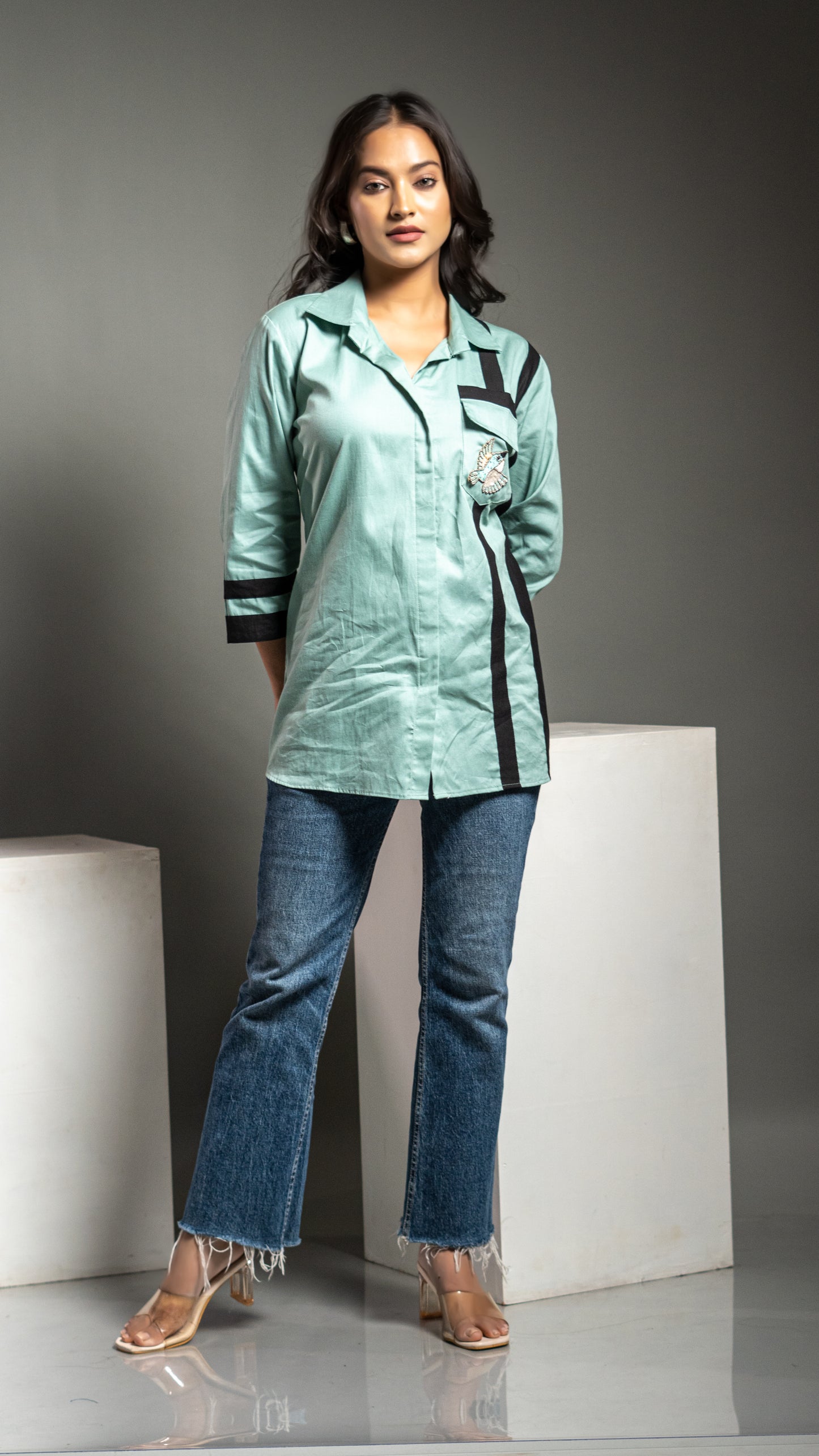 COMFORT FIT LIGHT GREEN SHIRT WITH BIRD MOTIF