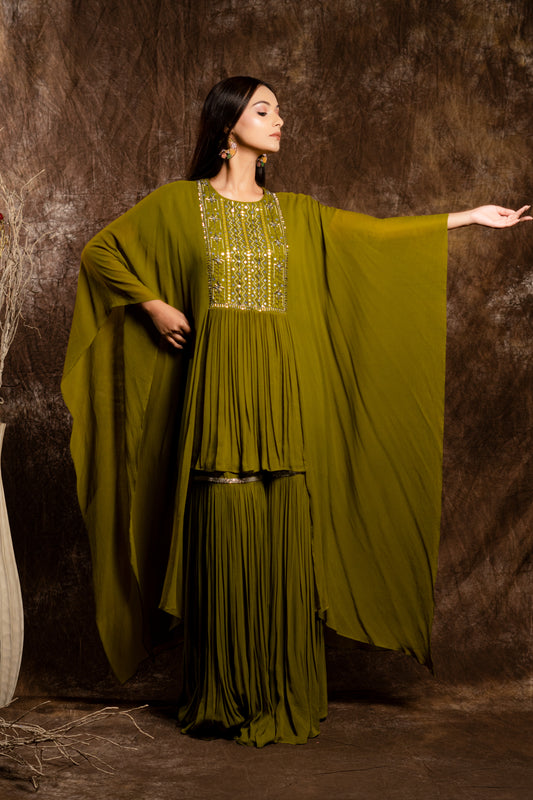KAFTAN STYLE TUNIC PAIRED WITH SHARARA PANTS