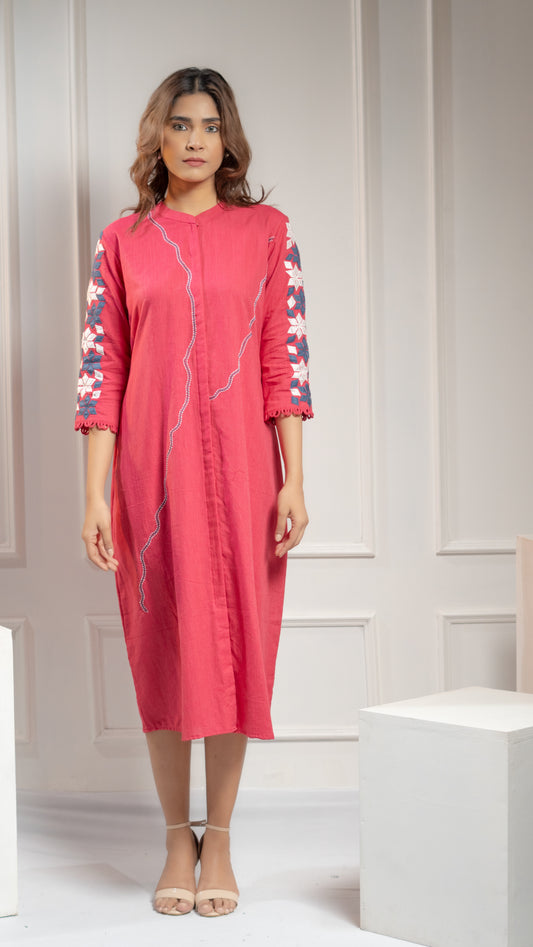 APPLIQUE SLEEVED COTTON DRESS