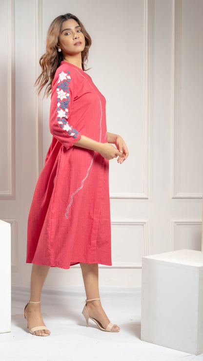 APPLIQUE SLEEVED COTTON DRESS