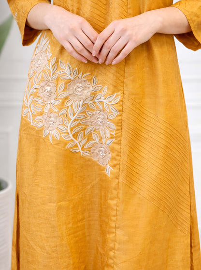 ORANGE STRAIGHT CUT PINTUC TUNIC