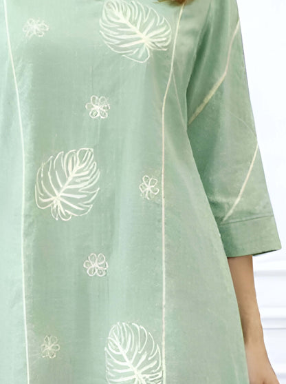 GREEN MACHINE EMBROIDED ALINE TUNIC