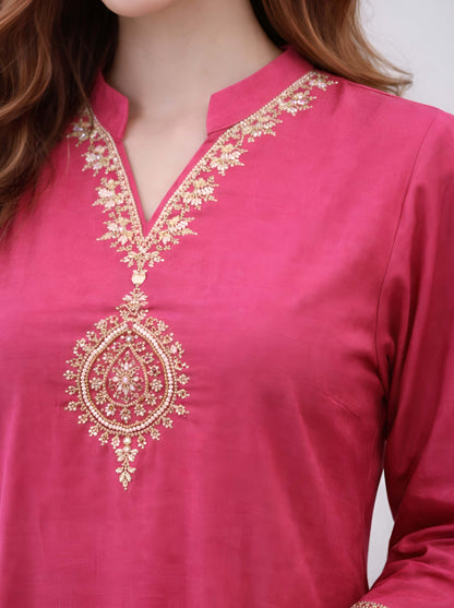 PINK TAIL CUT TUNIC WITH EMBROIDED NECKLINE