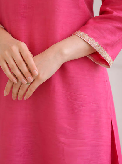 PINK TAIL CUT TUNIC WITH EMBROIDED NECKLINE