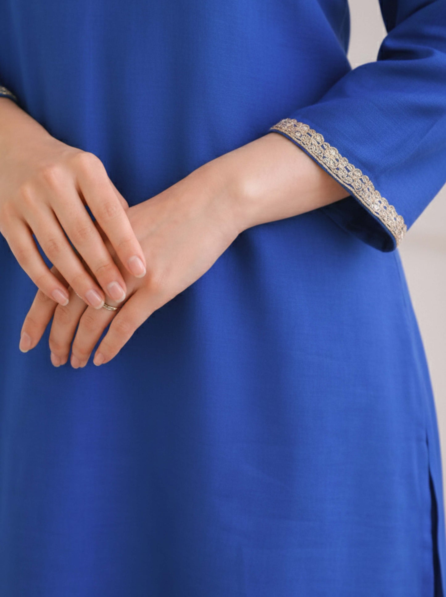 BLUE TAIL CUT TUNIC WITH EMBROIDED NECKLINE