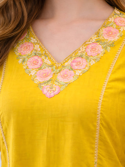 MUSTURED YELLOW EMBROIDED A LINE TUNIC WITH SIDE SLITS